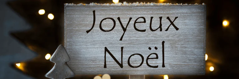 Joyeux Noël ? Vivez votre vrai Noël, pas celui des réseaux sociaux ! Réflexions authentiques sur la chaleur du foyer et les vrais moments de partage en famille.